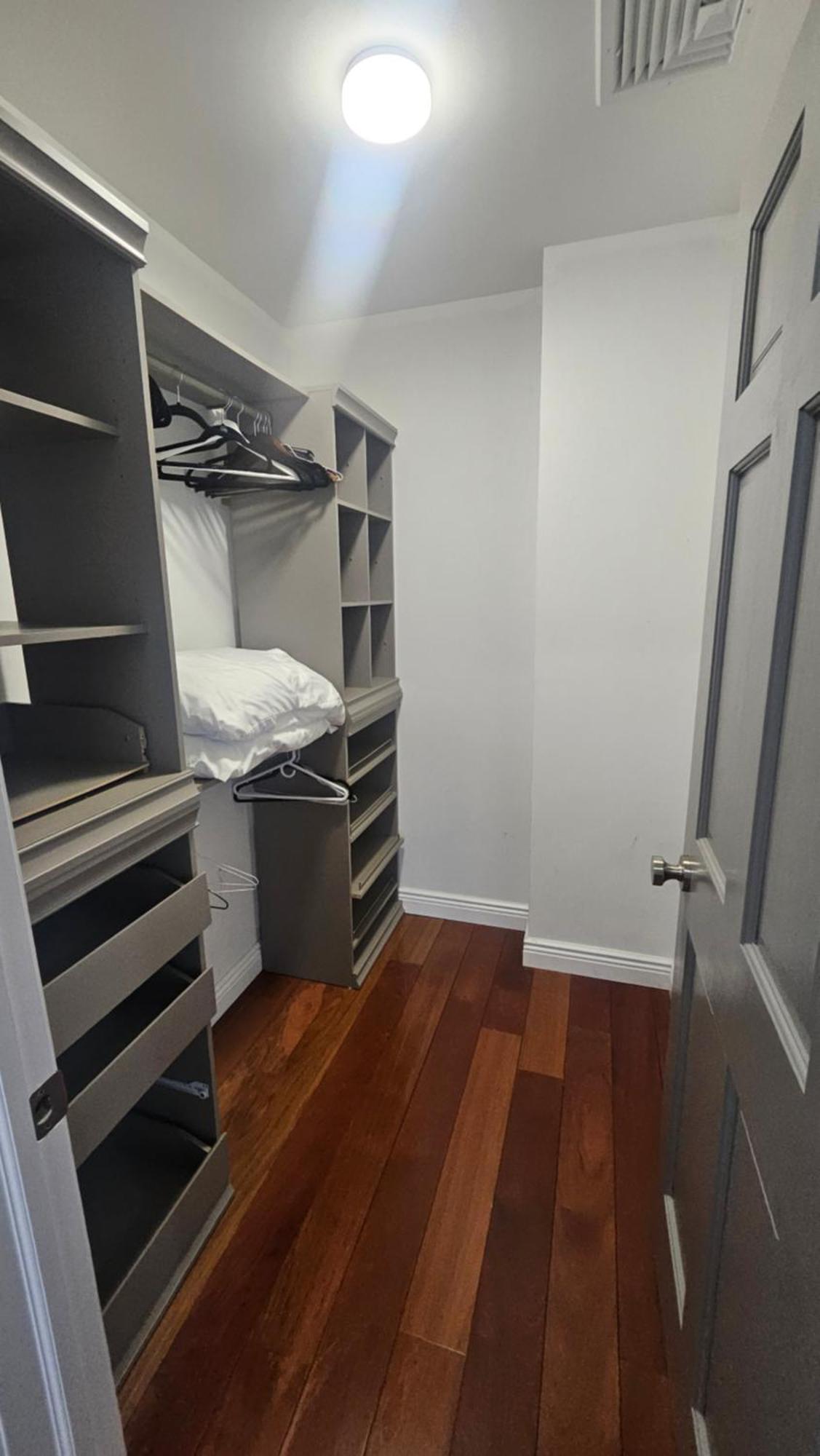 Luxury Hotel-Style Room In Queens, New York Exteriör bild